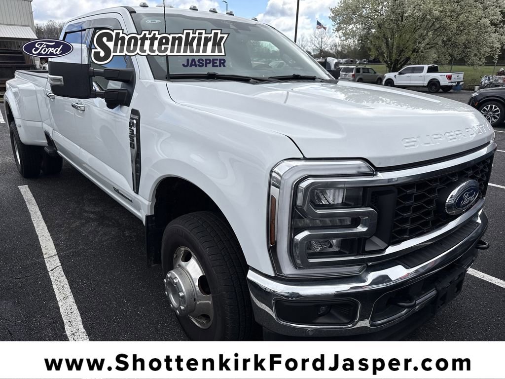 Used 2025 Ford F350 King Ranch w/ Chrome Package image 1