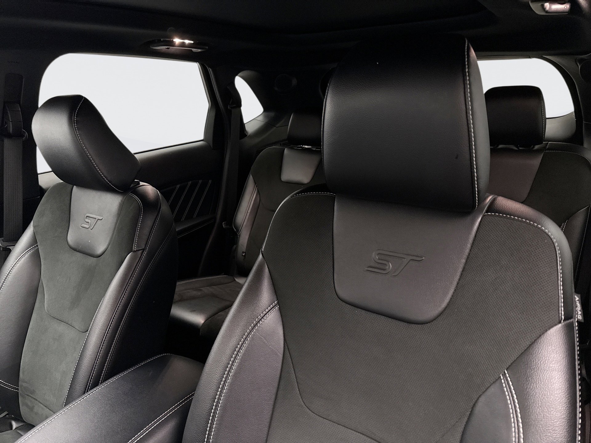 Used 2023 Ford Edge ST w/ Equipment Group 401A AWD/4WD image 29