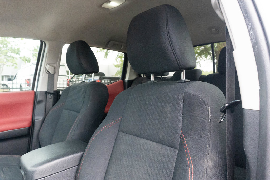 Used 2021 Toyota Tacoma SR5 RWD image 19