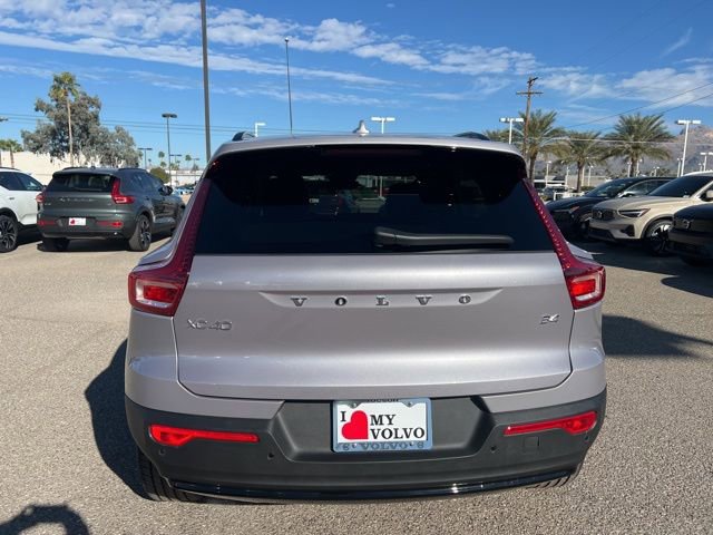New 2026 Volvo XC40 B4 Core image 5