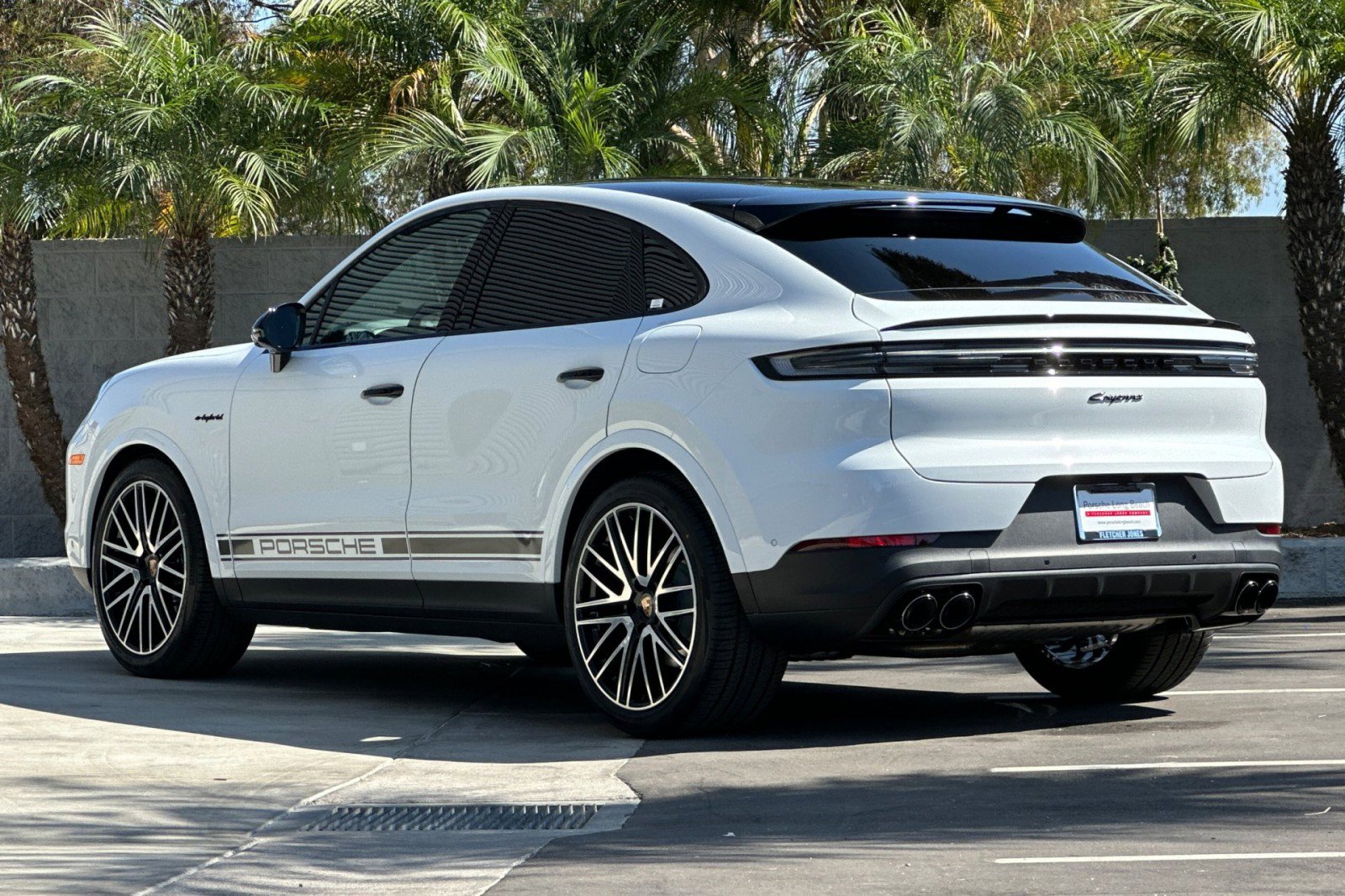 New 2026 Porsche Cayenne E-Hybrid image 3