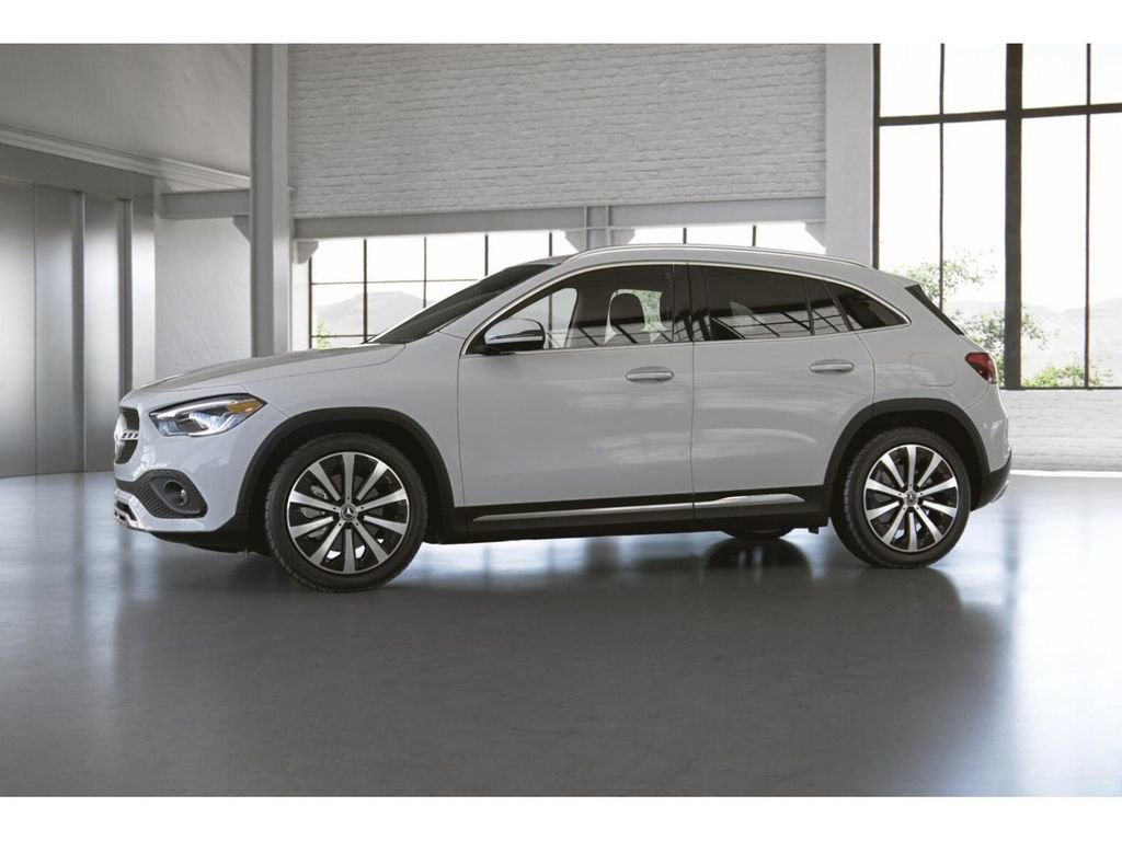 Certified 2022 Mercedes-Benz GLA 250 4MATIC image 37