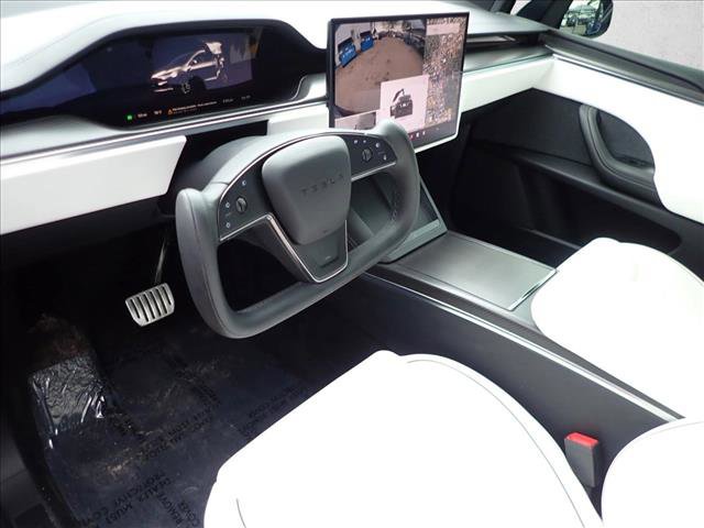 Used 2022 Tesla Model X Plaid image 12