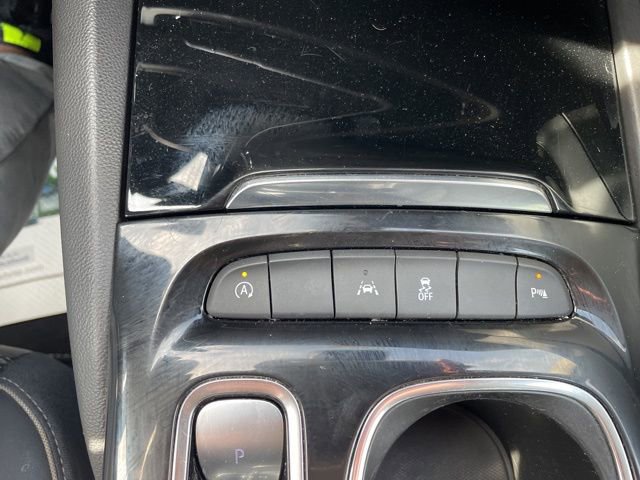 Used 2023 Buick Envision Essence image 34