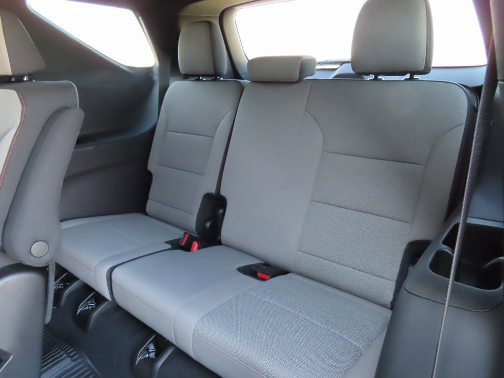 New 2026 Chevrolet Traverse LT w/ Midnight/Sport Edition image 23