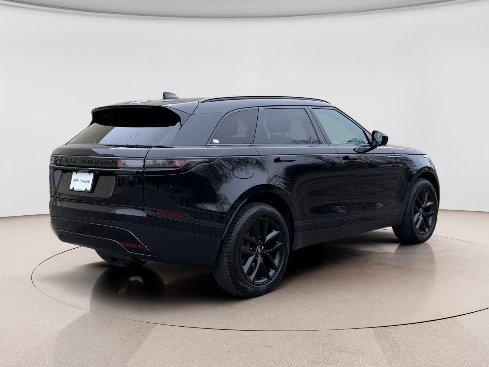 Used 2024 Land Rover Range Rover Velar S AWD/4WD image 5