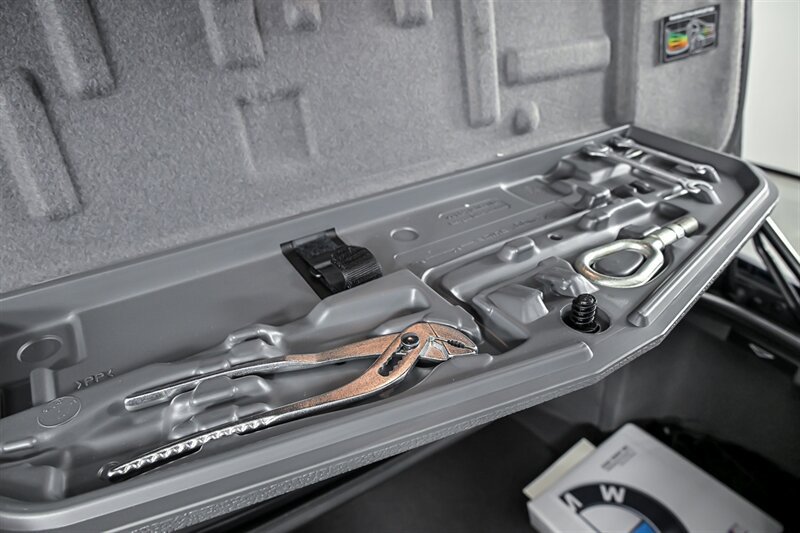 Used 2000 BMW M5 RWD image 13