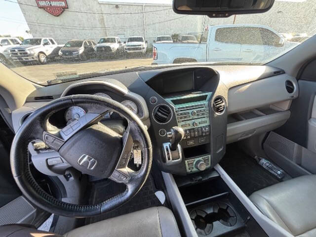 Used 2010 Honda Pilot Touring image 12