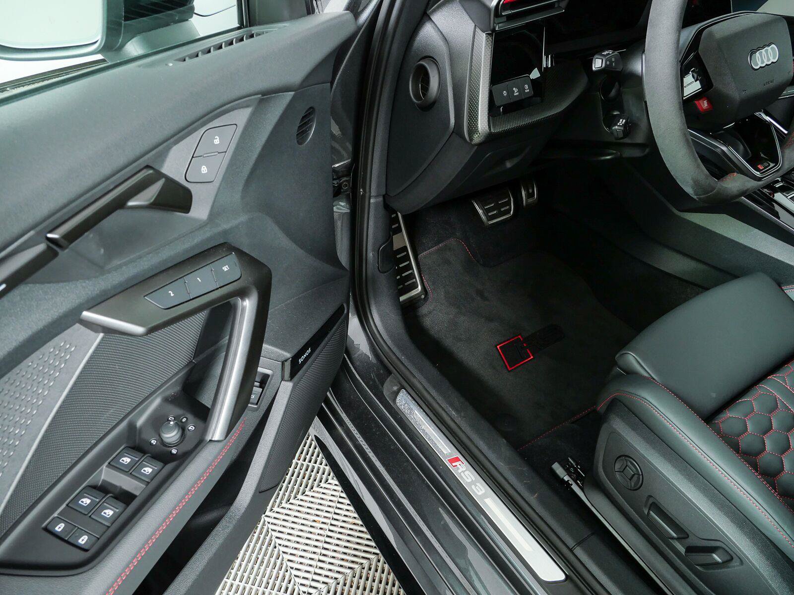 New 2026 Audi RS 3 AWD/4WD image 9