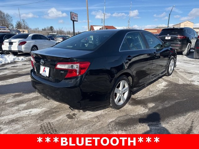 Used 2014 Toyota Camry SE image 3