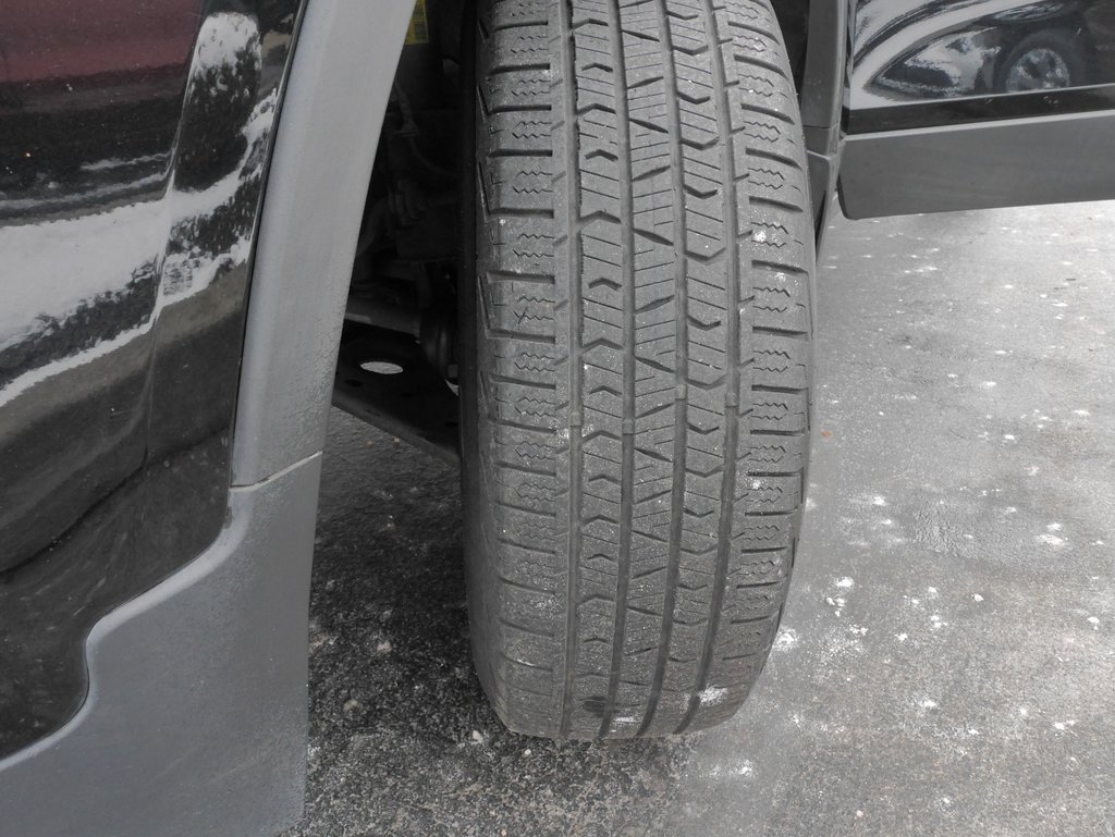 Used 2020 Chevrolet Trax LS w/ Tint and Cruise Package image 25