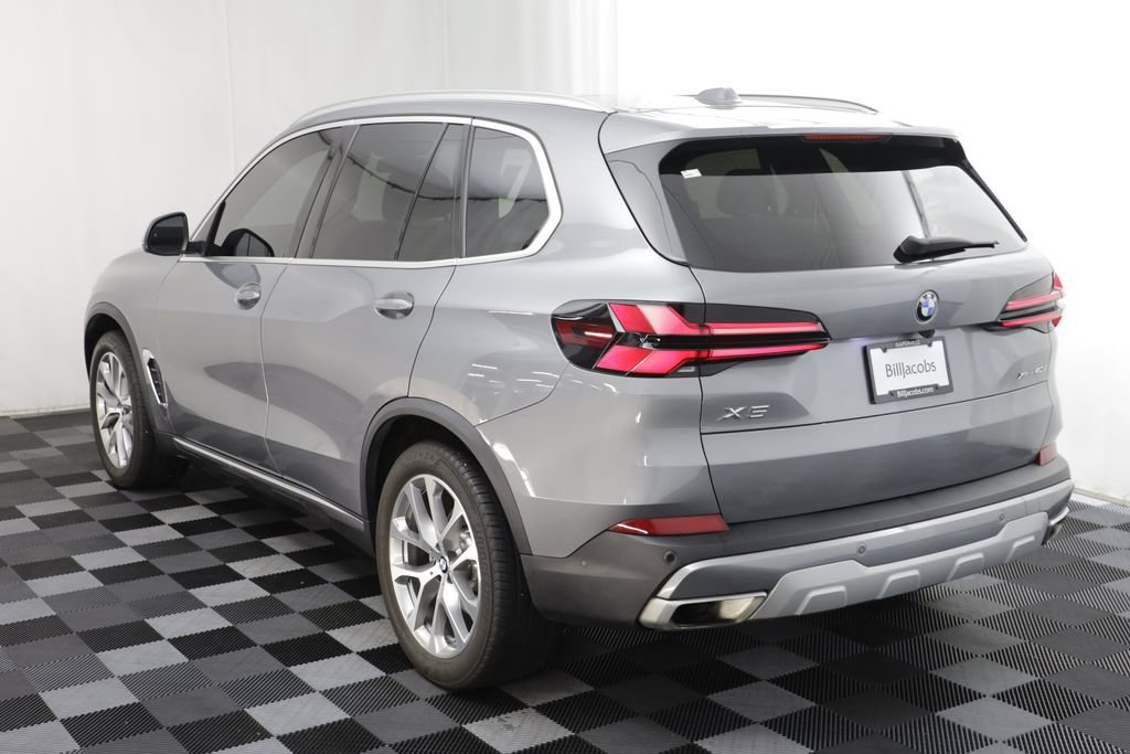 Certified 2024 BMW X5 xDrive40i w/ Premium Package AWD/4WD image 16