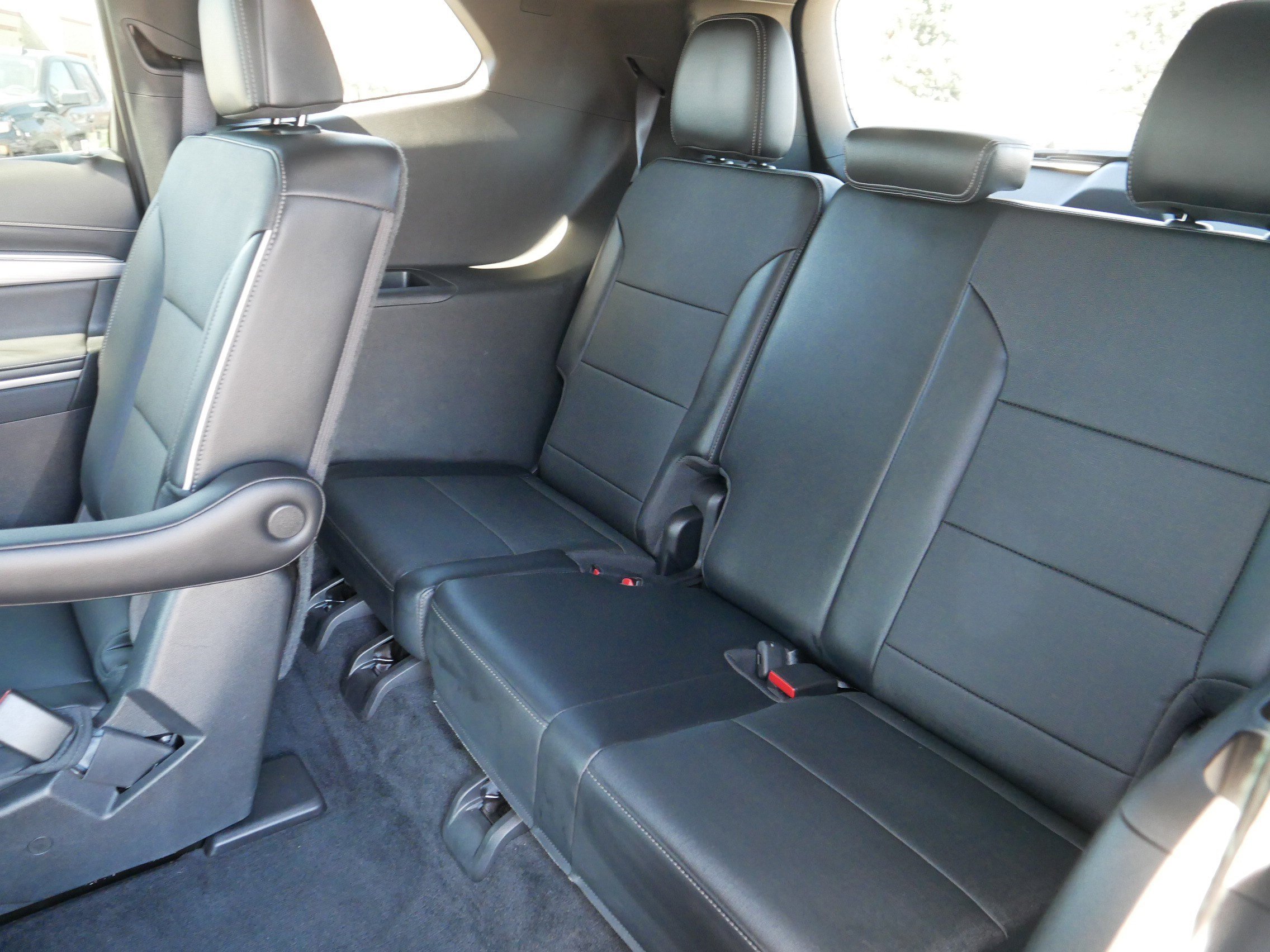 Used 2025 Buick Enclave Preferred image 35