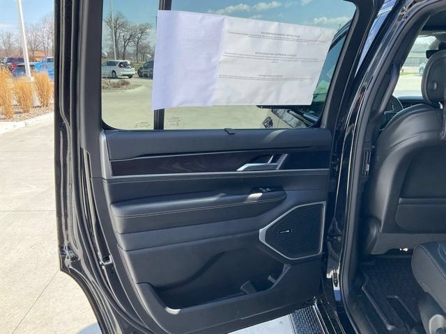 New 2024 Jeep Wagoneer 4WD w/ Convenience Group I image 22