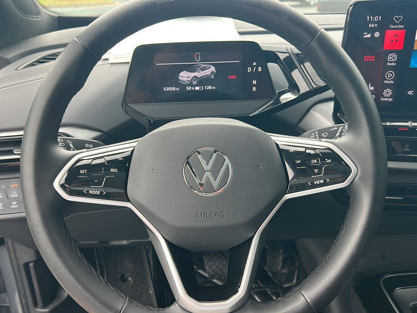 Used 2023 Volkswagen ID.4 Pro S Plus image 21