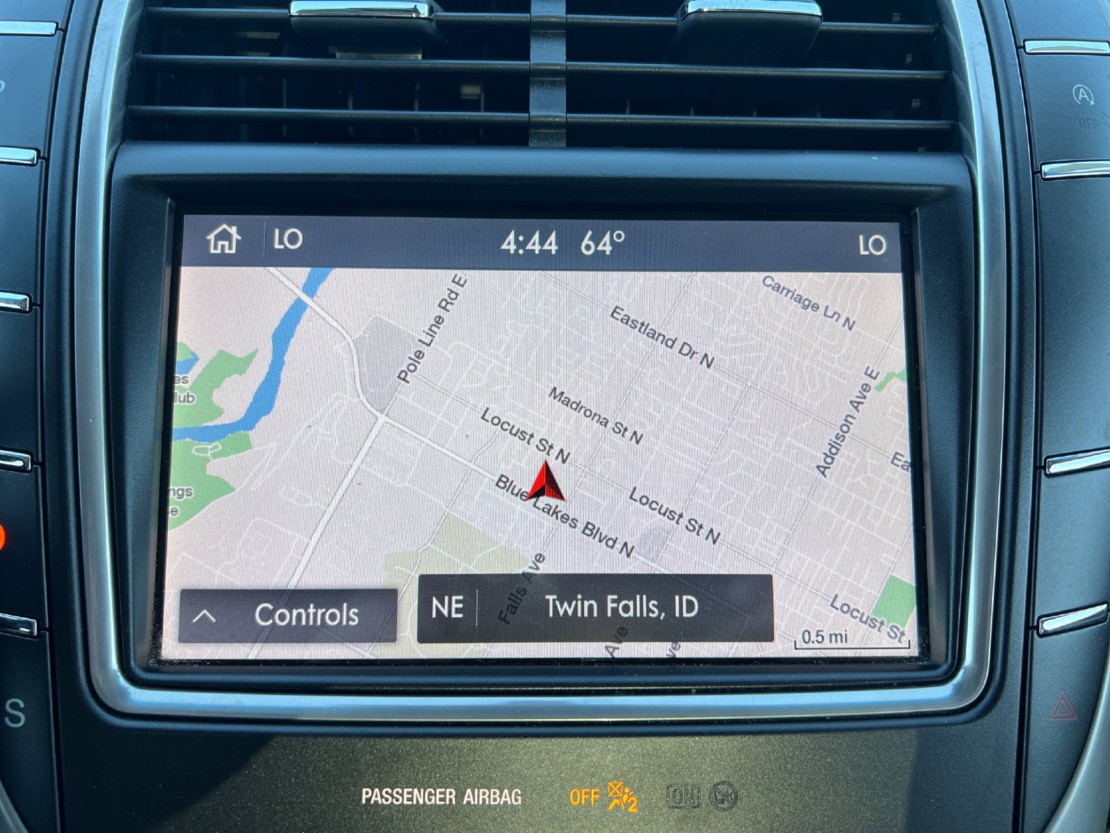 Used 2019 Lincoln Nautilus Select AWD/4WD image 16