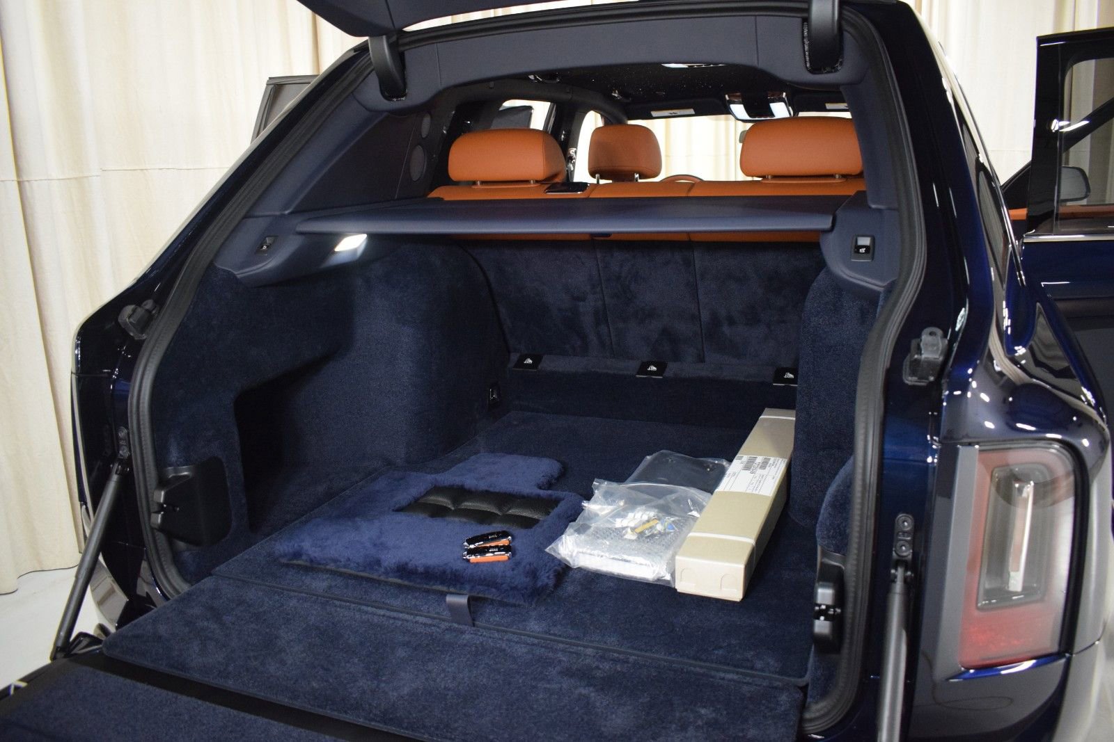 New 2026 Rolls-Royce Cullinan image 39