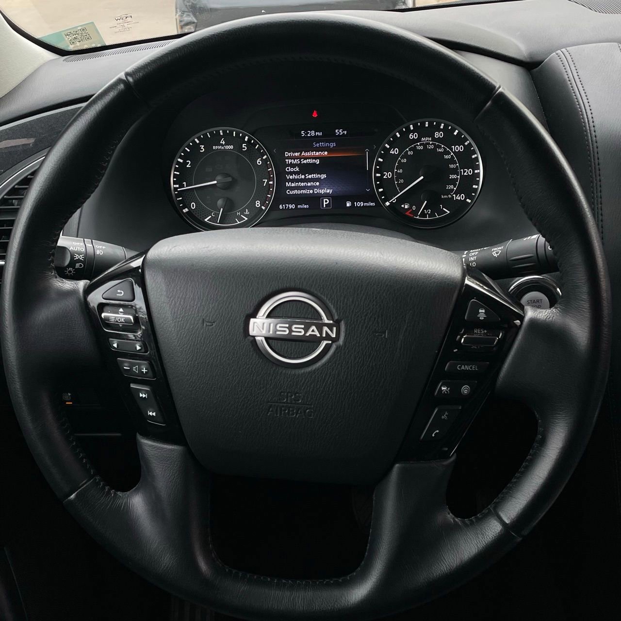 Used 2024 Nissan Armada SV image 12