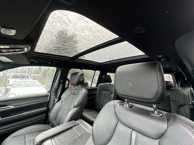Used 2024 Jeep Wagoneer Series III w/ Premium Group I image 28