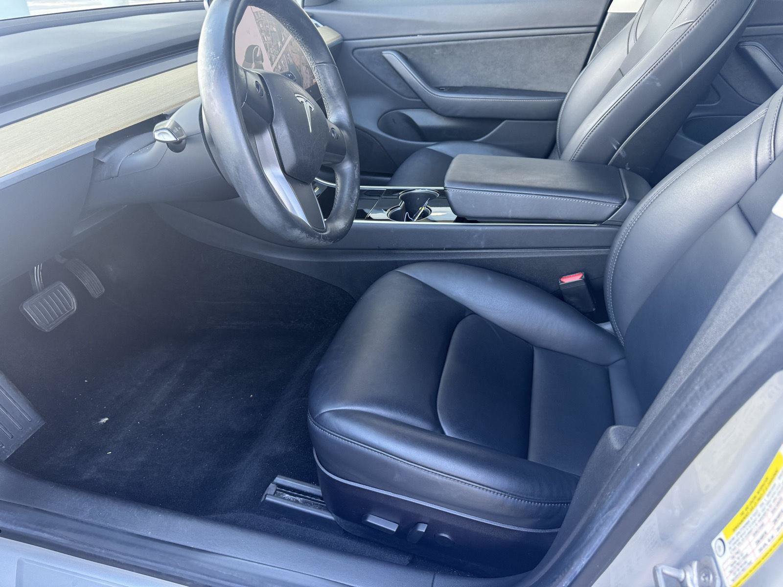Used 2018 Tesla Model 3 Long Range RWD image 15