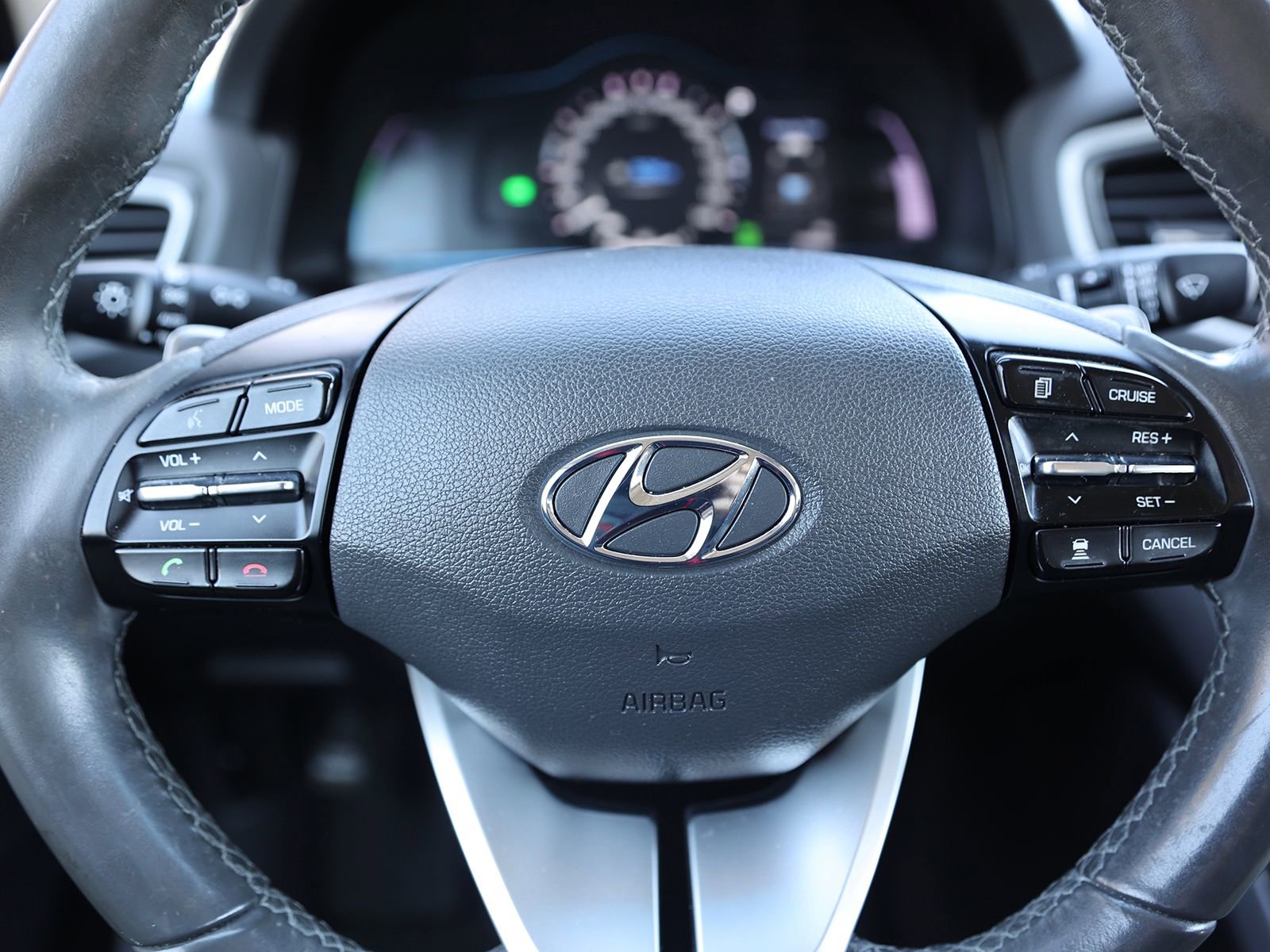 Used 2019 Hyundai Ioniq Limited w/ Ultimate Package 02 image 35