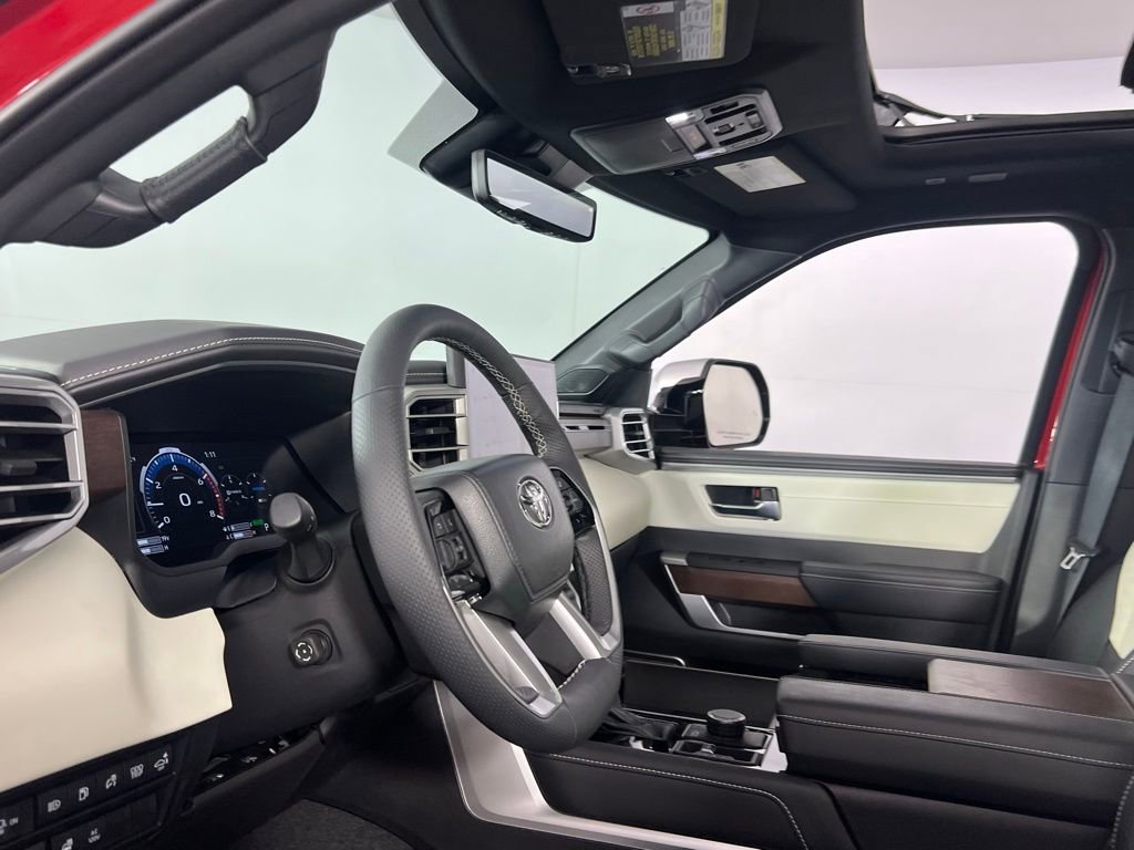 Used 2025 Toyota Sequoia Capstone image 20