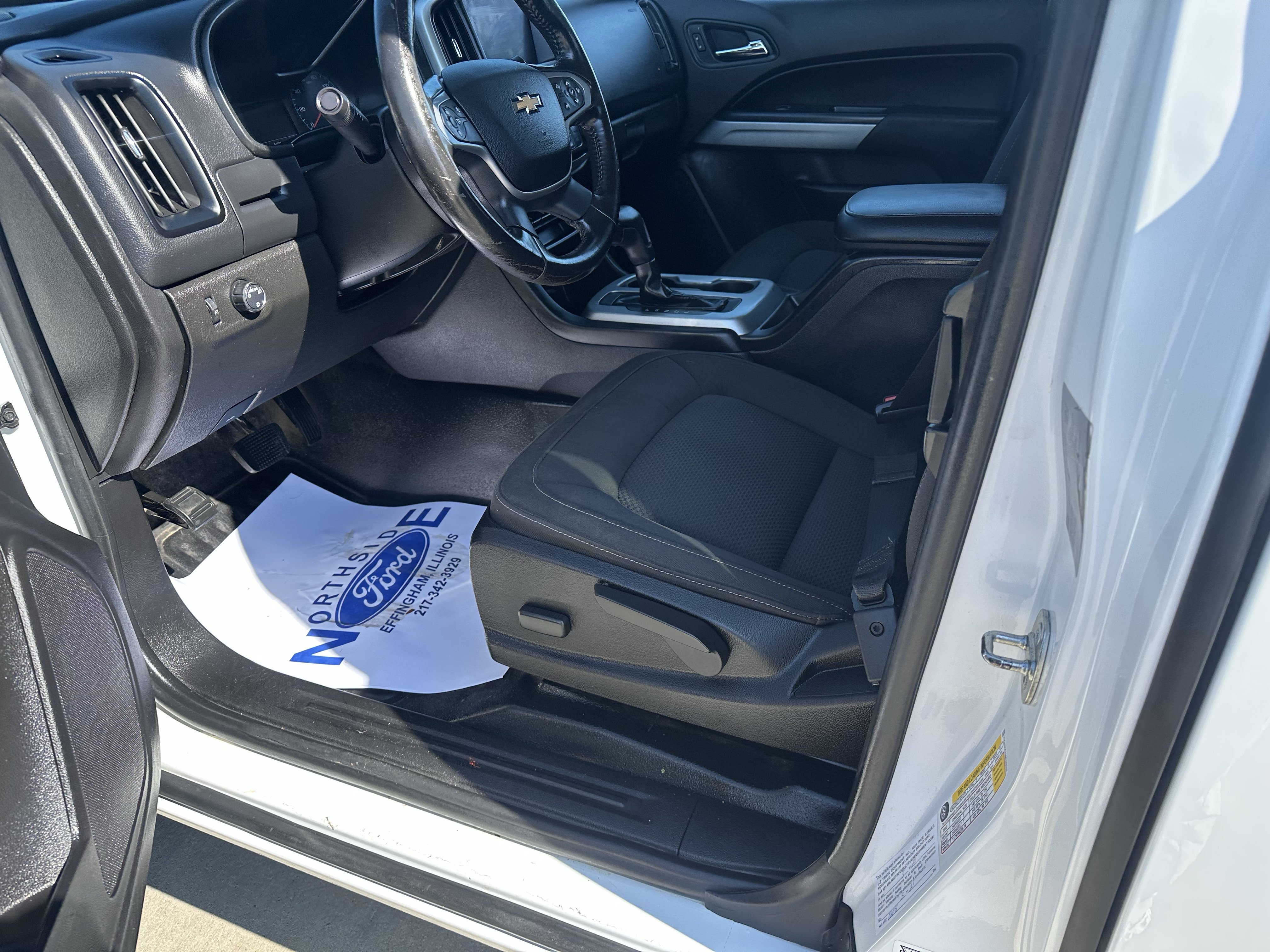Used 2021 Chevrolet Colorado LT w/ Fleet Safety Package RWD image 6