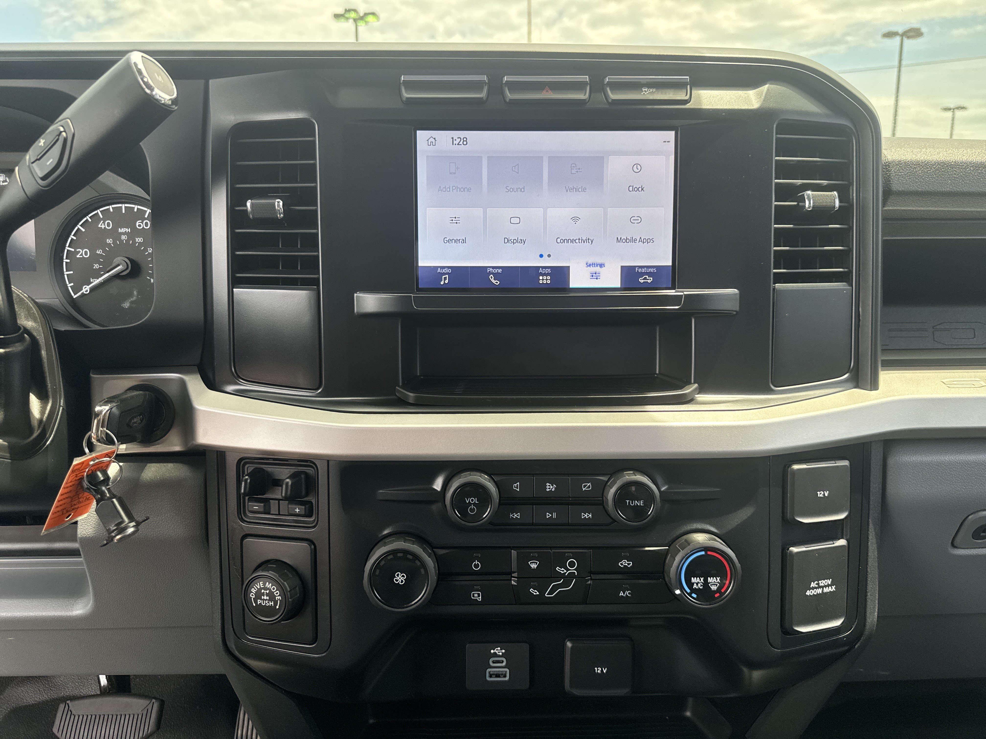 Used 2024 Ford F250 XL w/ Camper Package RWD image 19
