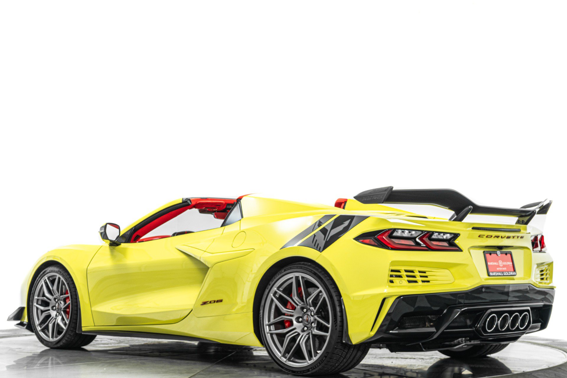 Used 2024 Chevrolet Corvette Z06 w/ Z07 Performance Package RWD image 34