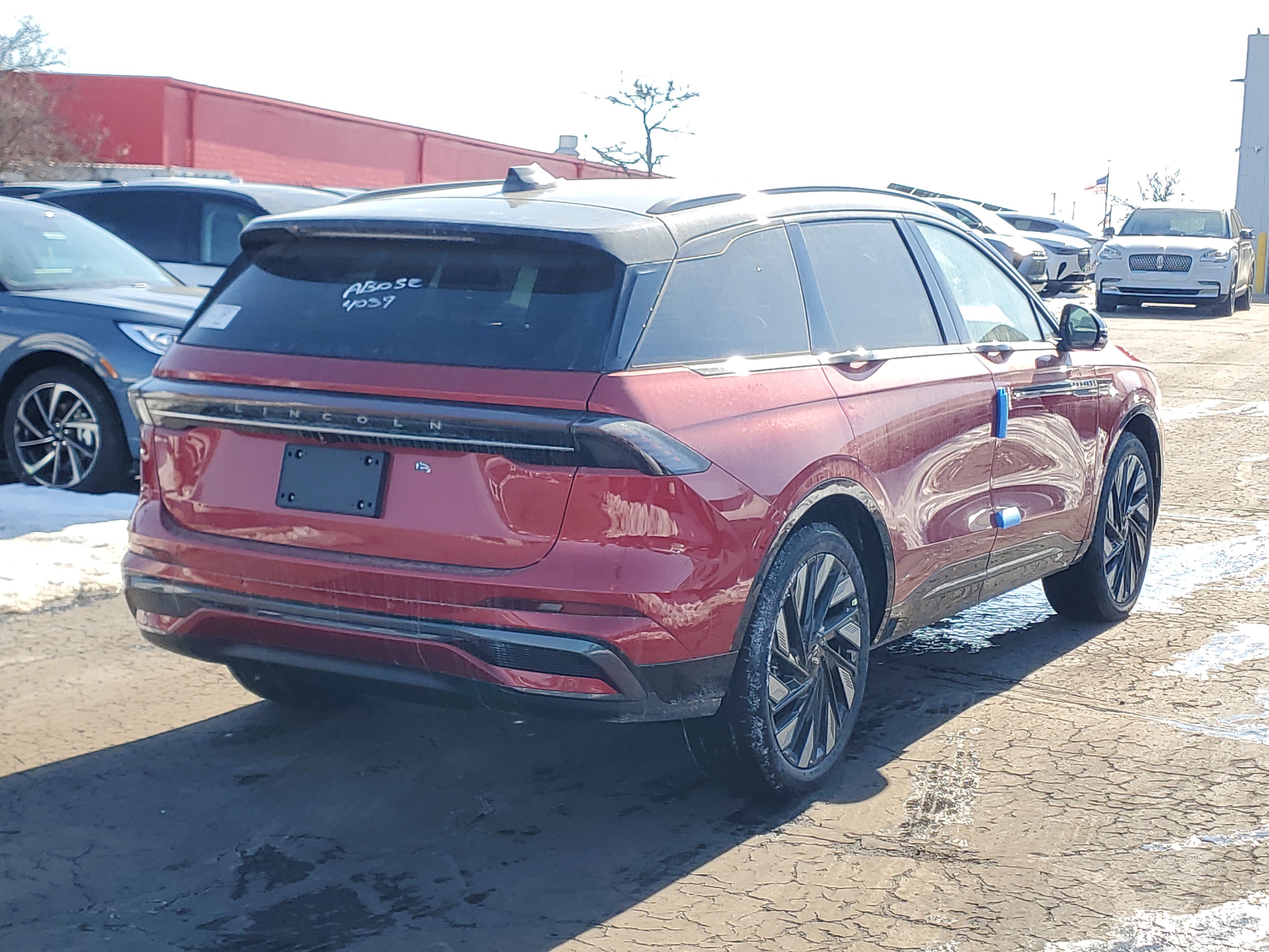 New 2026 Lincoln Nautilus Reserve w/ Jet Appearance Package image 4
