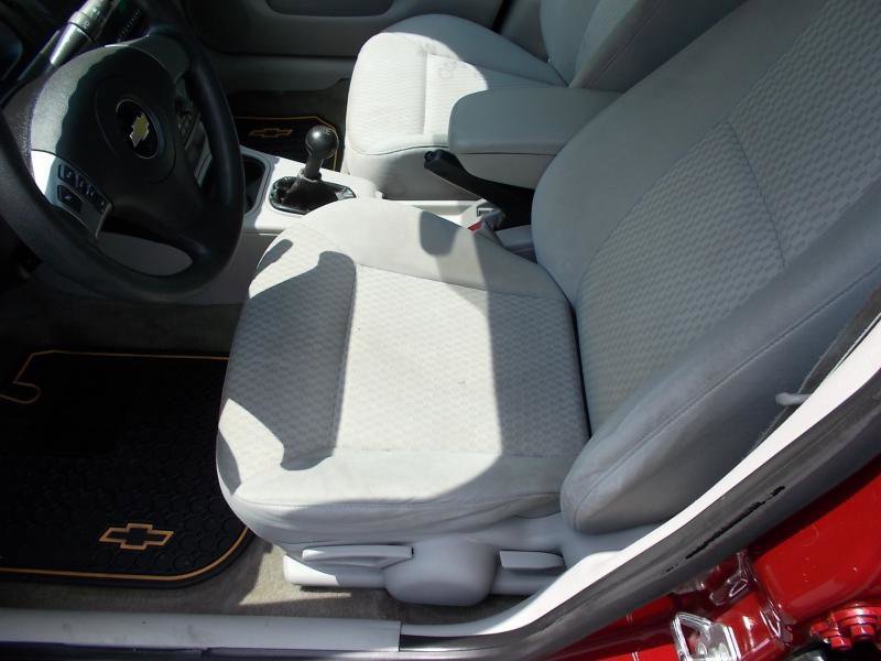 Used 2008 Chevrolet Cobalt LT image 25