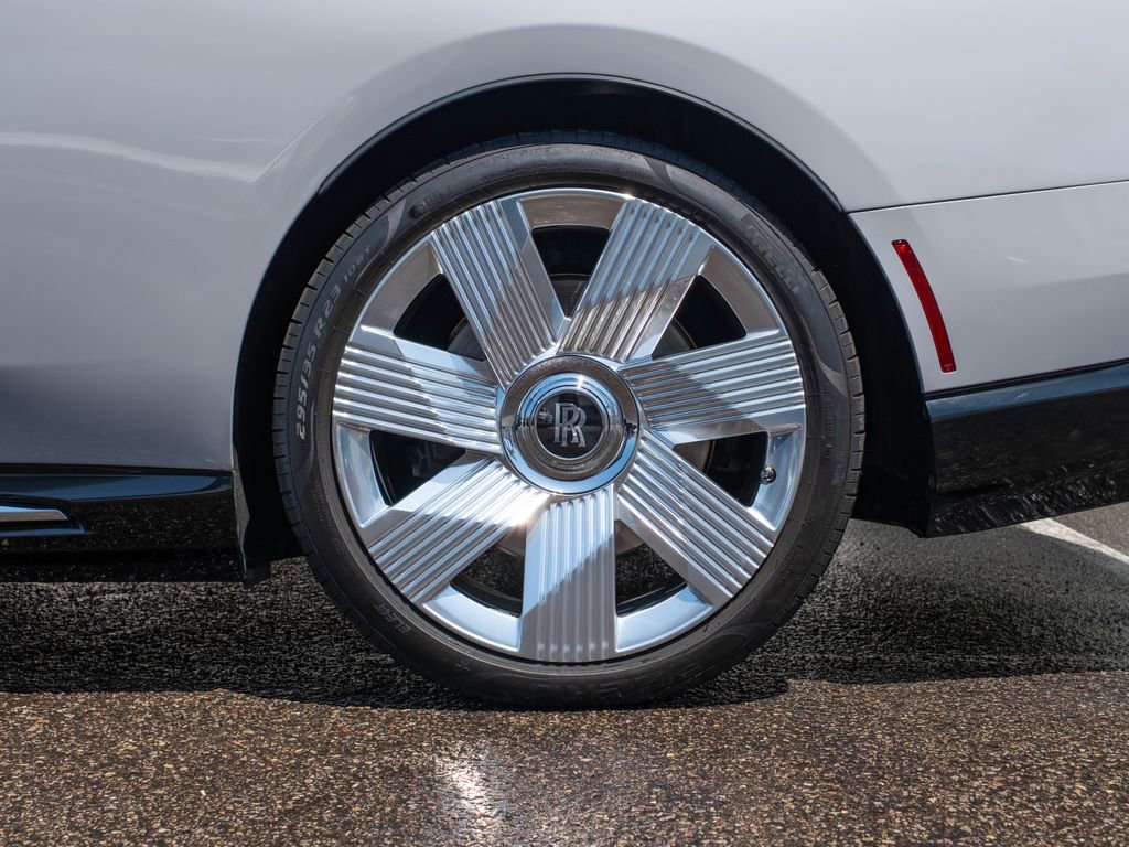 Used 2024 Rolls-Royce Spectre w/ Spectre Launch Package AWD/4WD image 36