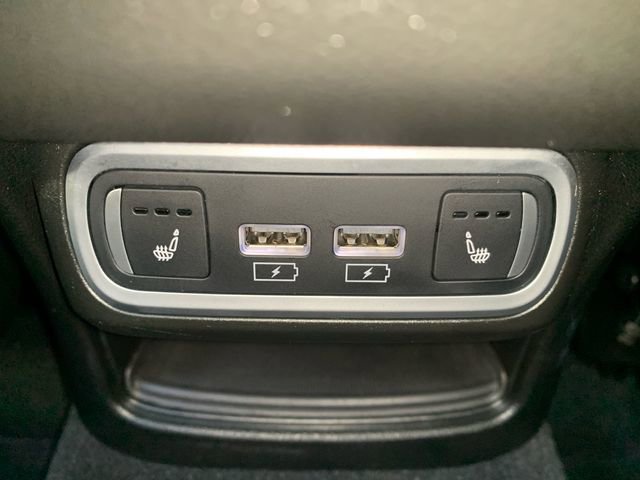 Used 2024 Alfa Romeo Stelvio Ti w/ Performance Driving Package AWD/4WD image 17