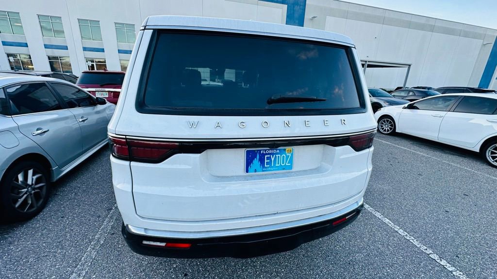 Used 2023 Jeep Wagoneer Base image 9