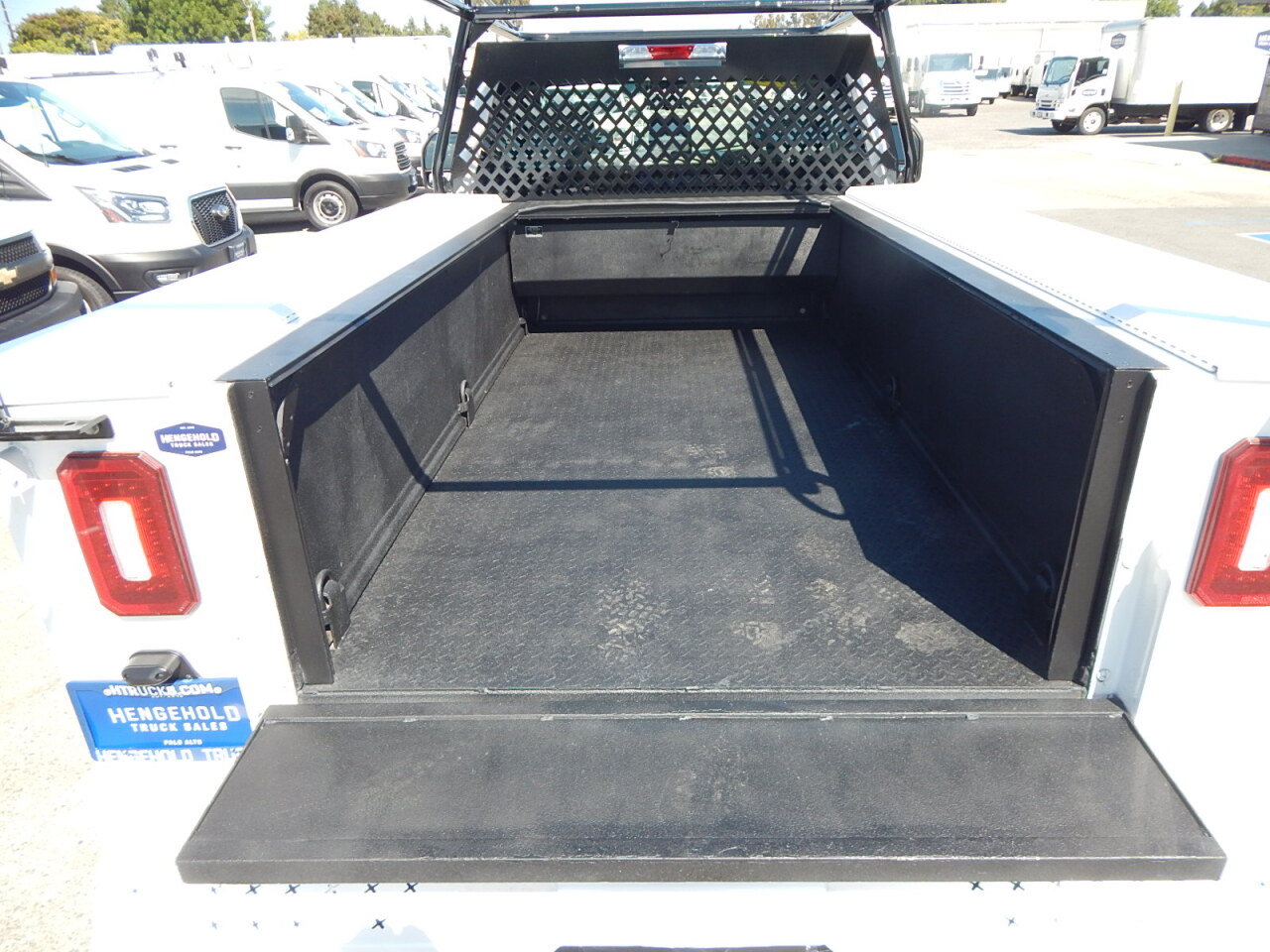 Used 2019 Ford F350 XL w/ Power Equipment Group RWD image 16