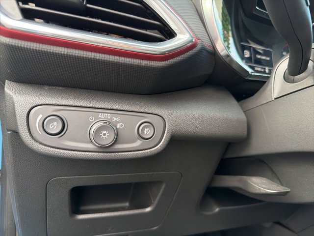 Used 2023 Chevrolet TrailBlazer RS w/ Sun and Liftgate Package image 20