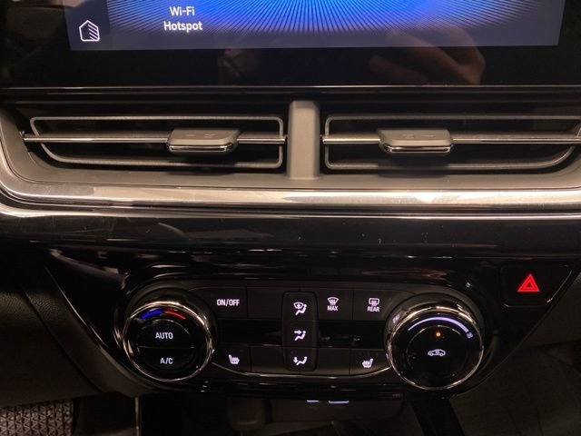 New 2026 Chevrolet Trax RS w/ Sunroof Package FWD image 19
