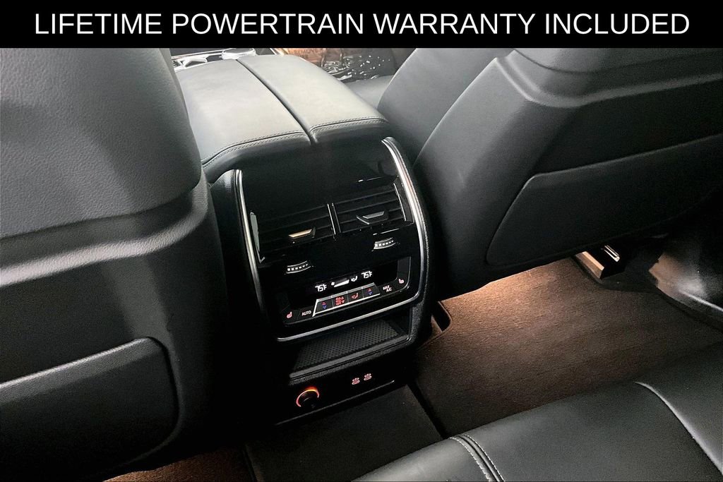 Used 2025 BMW X5 xDrive50e image 32