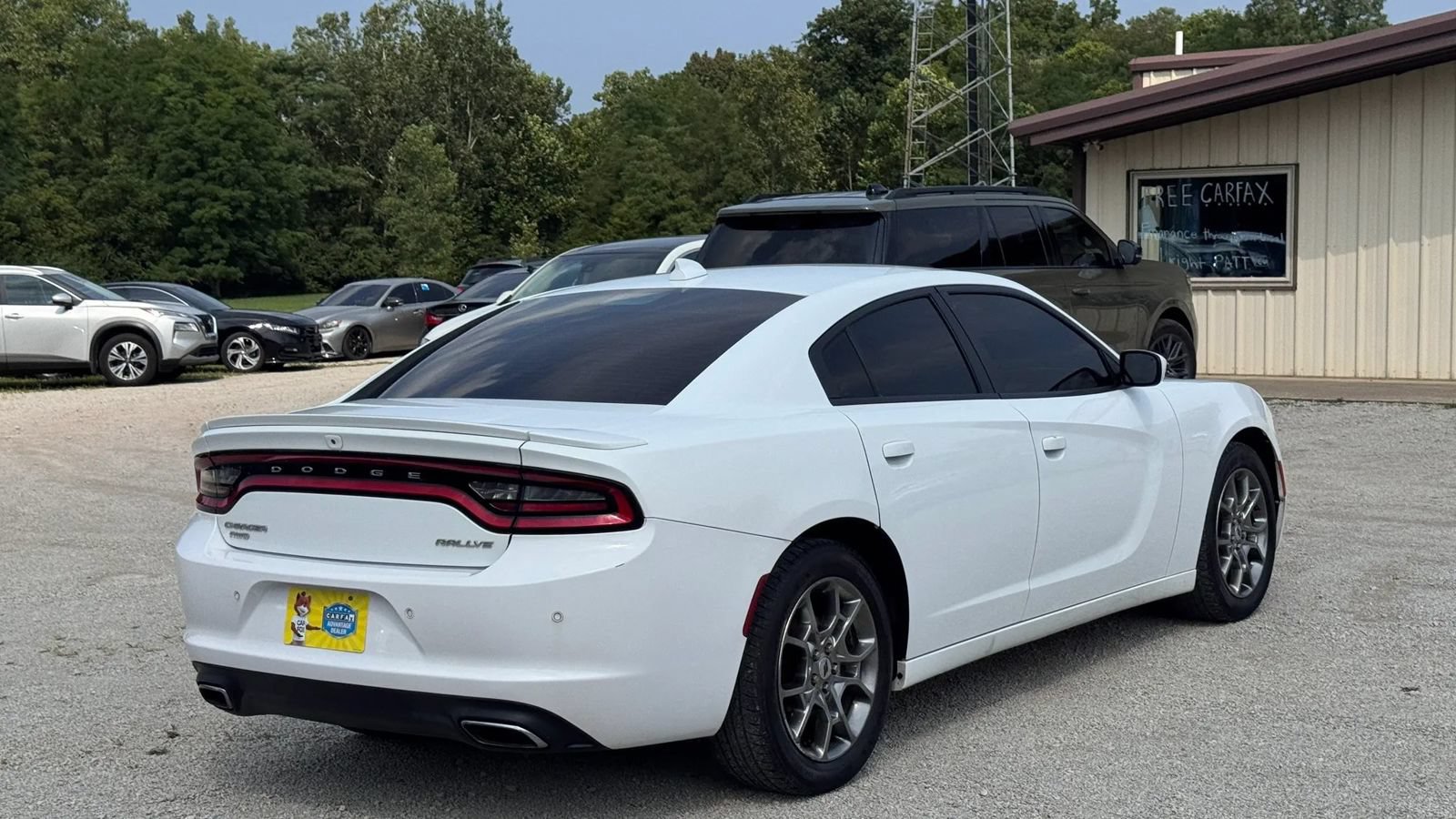 Used 2017 Dodge Charger SXT w/ AWD Plus Group image 10