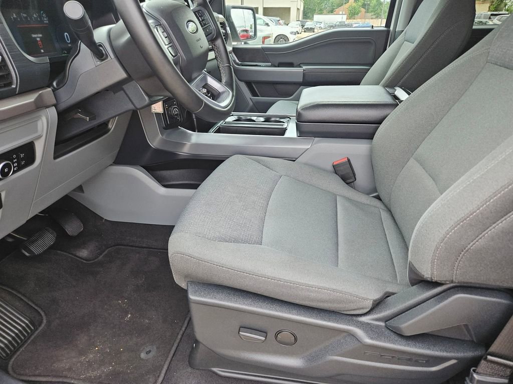 Used 2025 Ford F150 XLT w/ Equipment Group 301A Standard AWD/4WD image 11