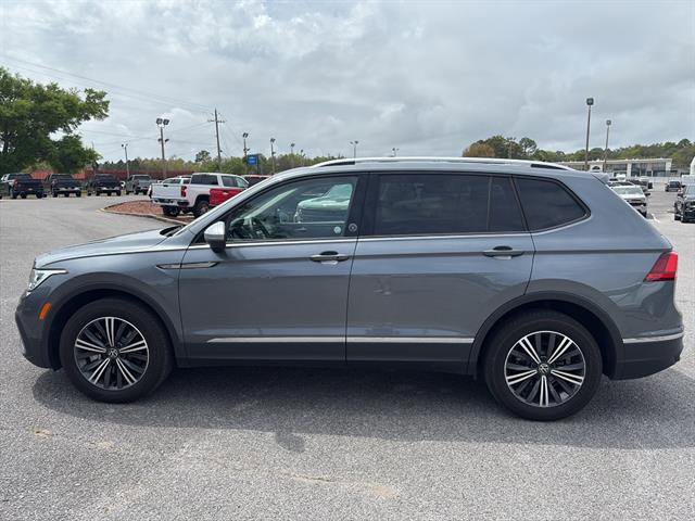 Used 2024 Volkswagen Tiguan Wolfsburg Edition FWD image 29