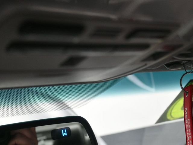 Used 2015 Toyota Camry XSE image 21