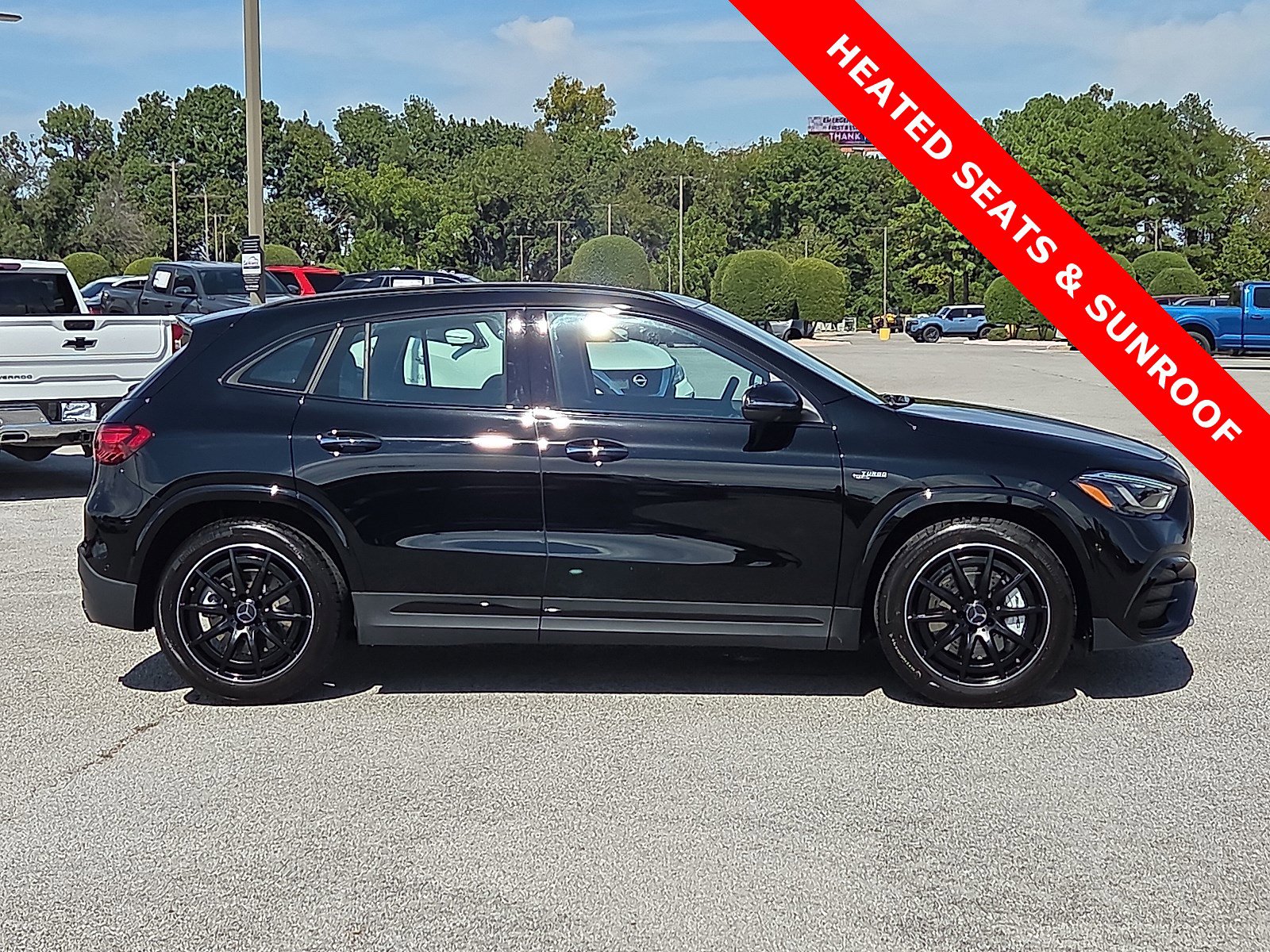 Used 2025 Mercedes-Benz GLA 35 AMG 4MATIC image 6