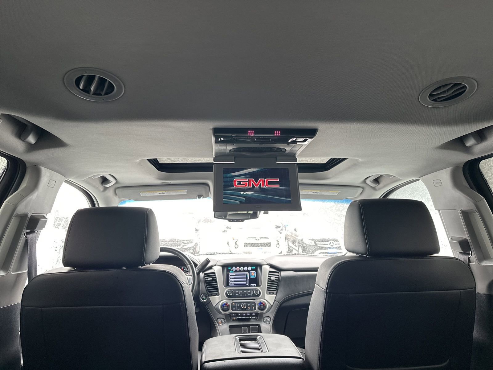 Used 2017 GMC Yukon SLT w/ Open Road Package image 29