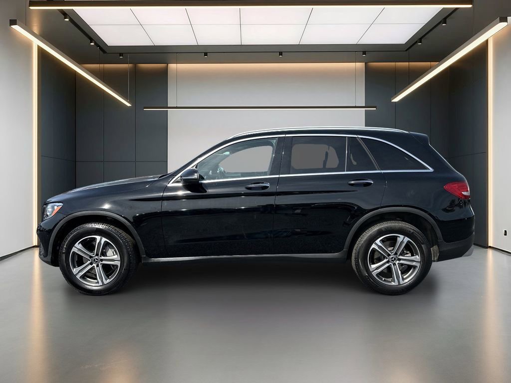 Used 2019 Mercedes-Benz GLC 300 4MATIC image 2