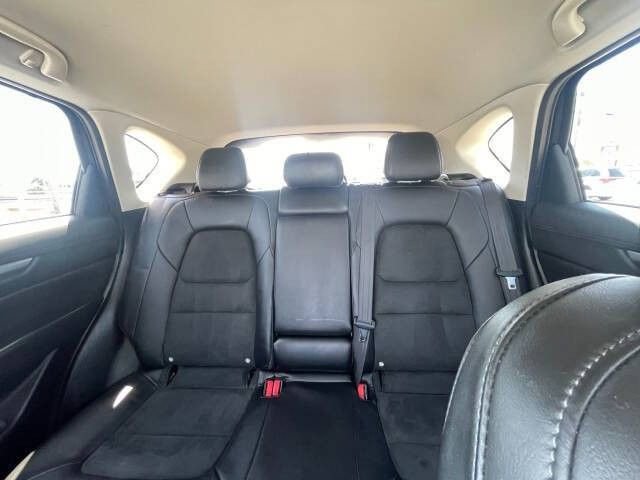 Used 2019 MAZDA CX-5 Touring FWD image 40