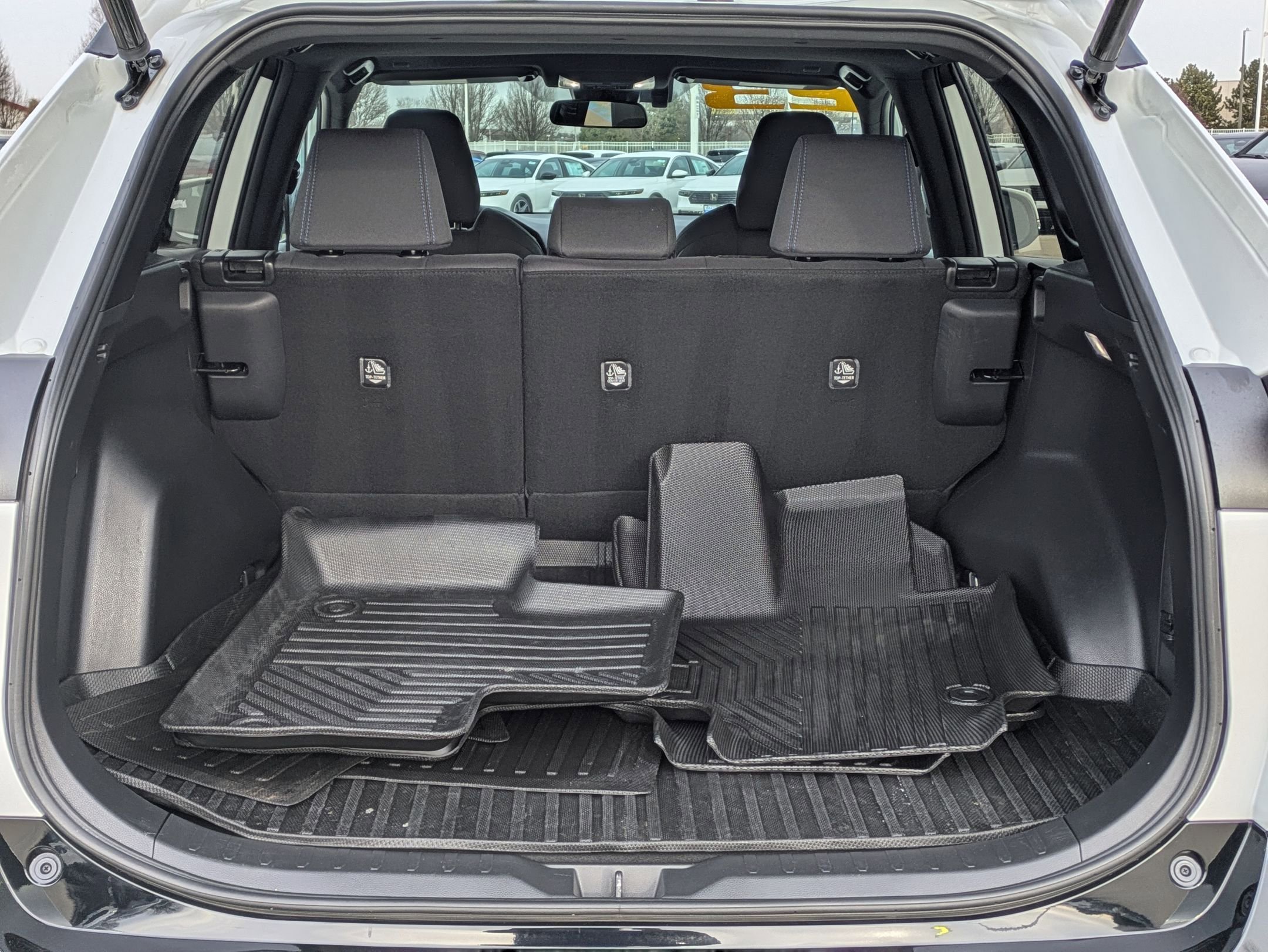 Used 2023 Toyota RAV4 SE w/ Convenience Package image 30