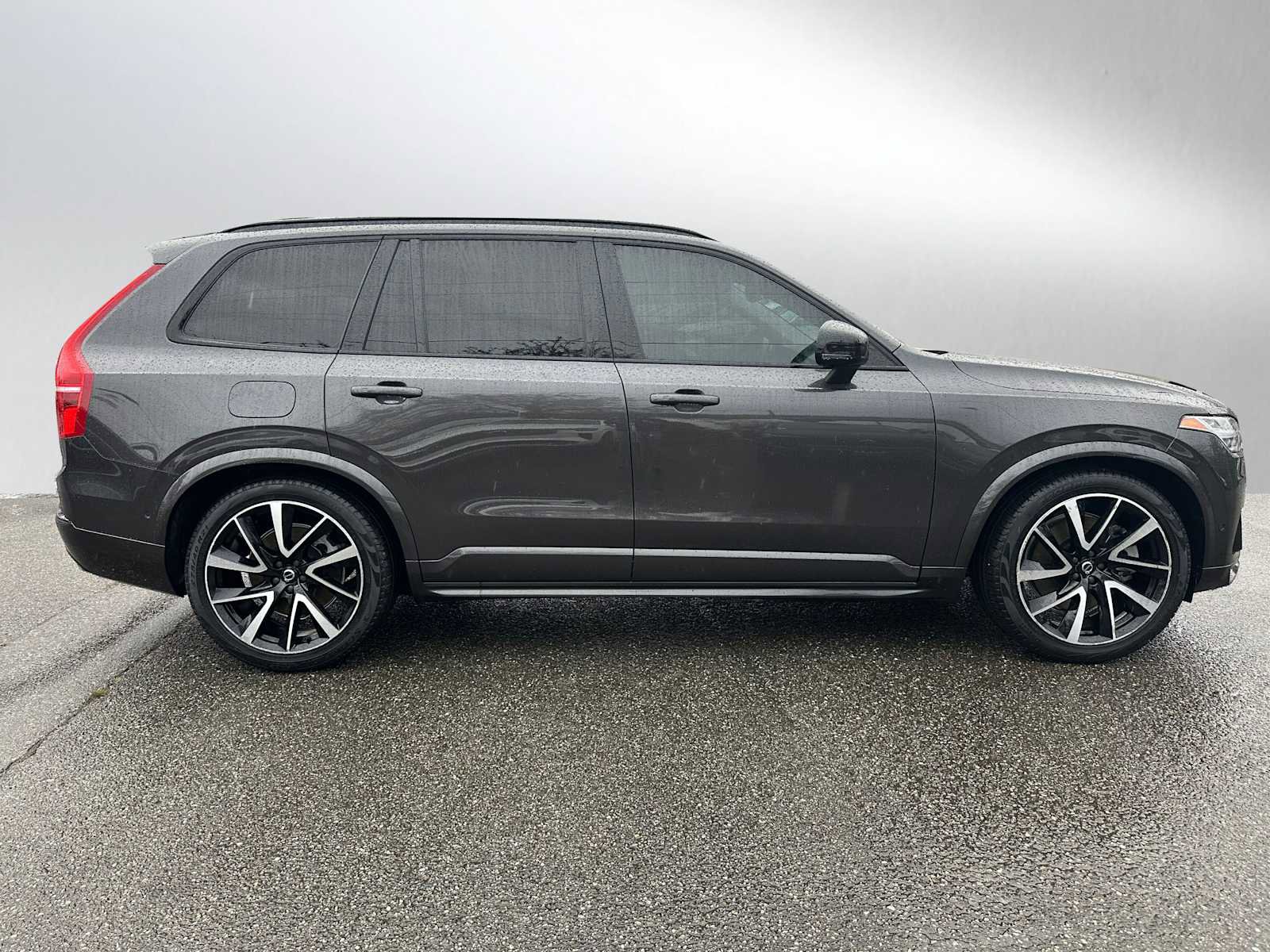 Certified 2023 Volvo XC90 T8 Ultimate image 2