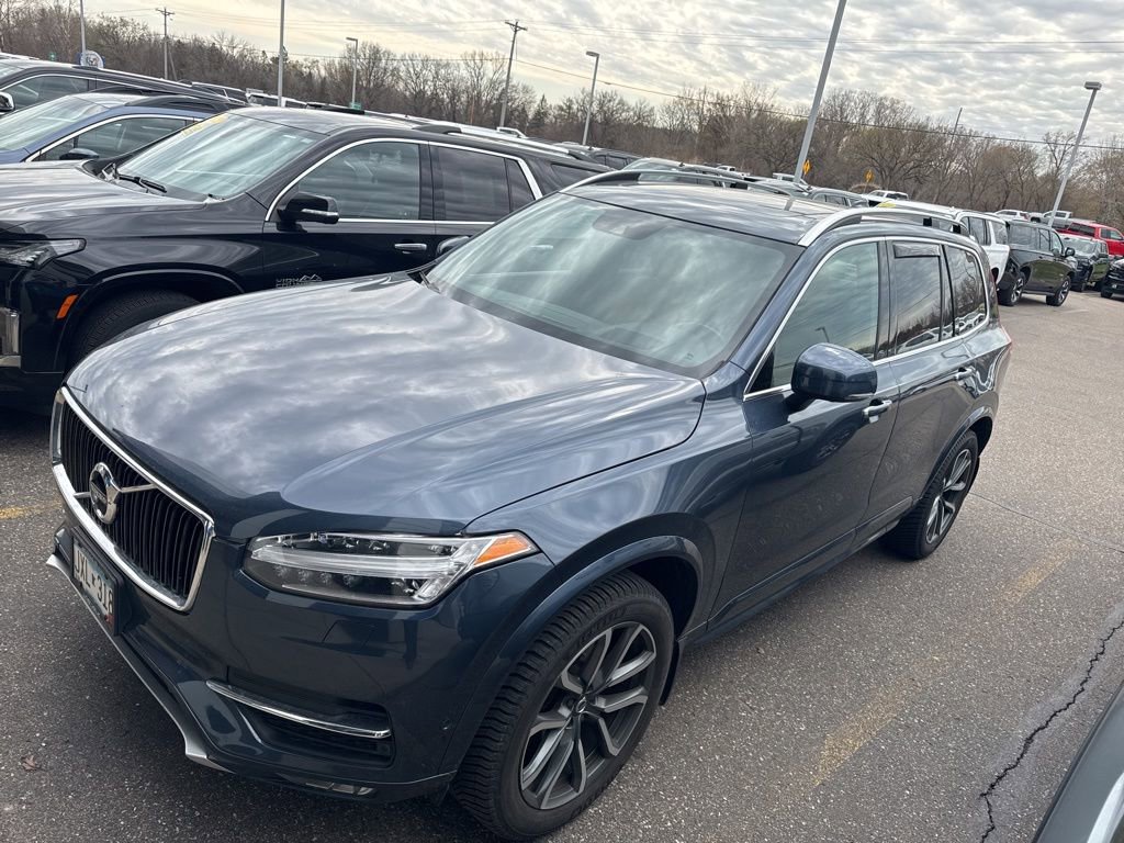 Used 2019 Volvo XC90 T6 Momentum w/ Advanced Package image 11