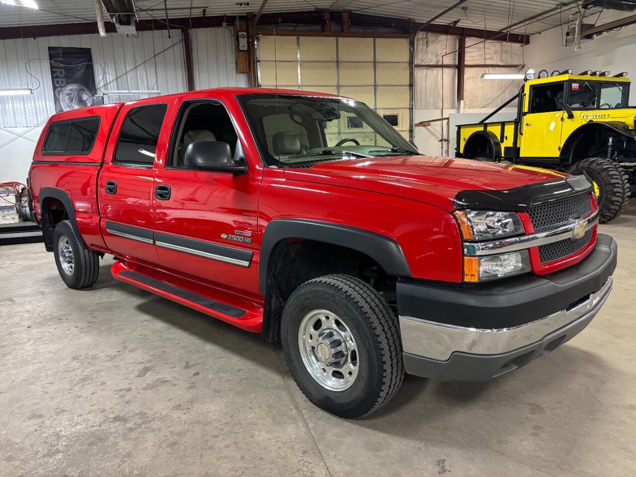 Used 2004 Chevrolet Silverado 2500 LS w/ Heavy-Duty Power Package RWD image 4